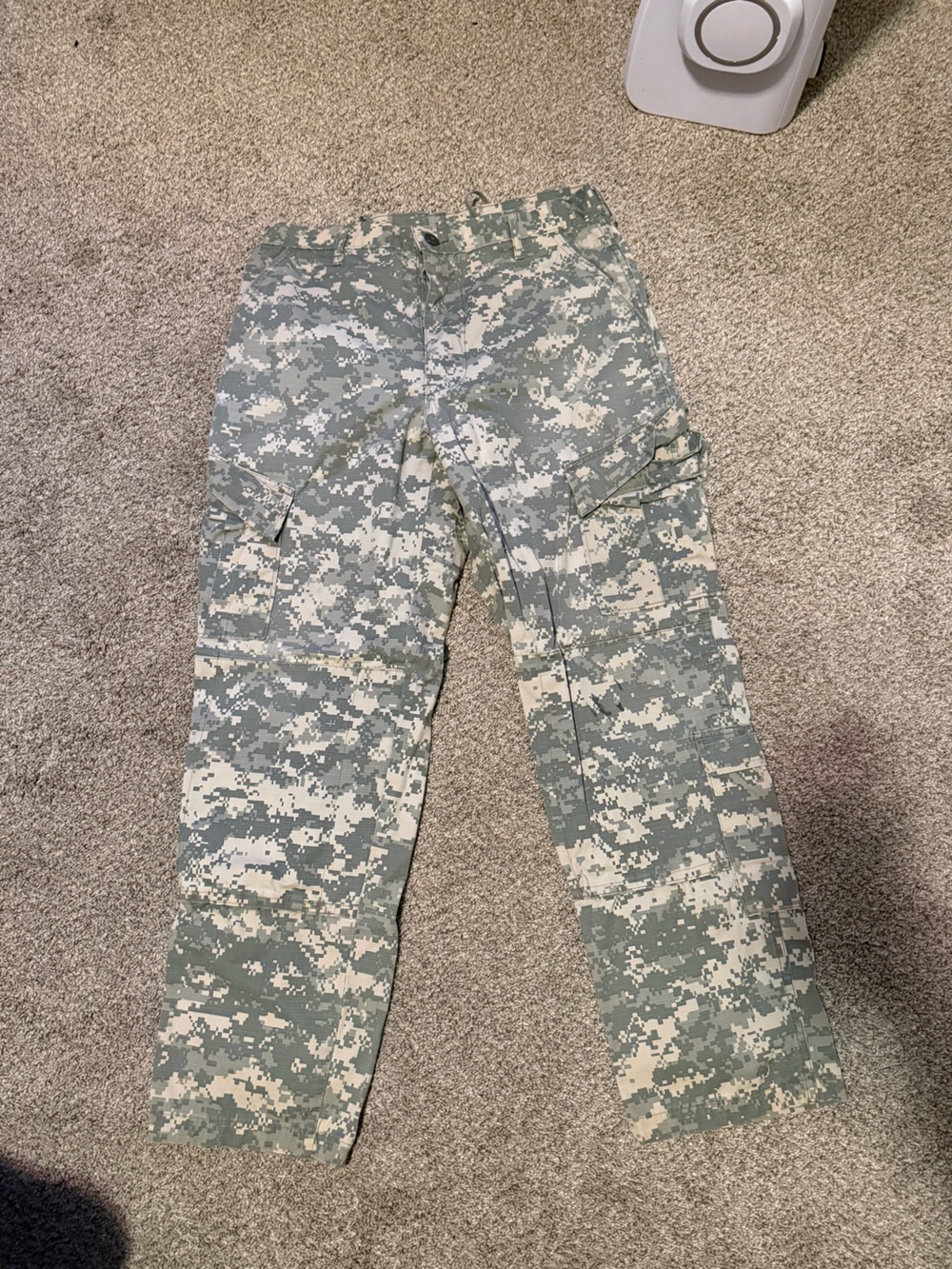 U.S. Army Digital Camo Cargo Pants - Green & Tan